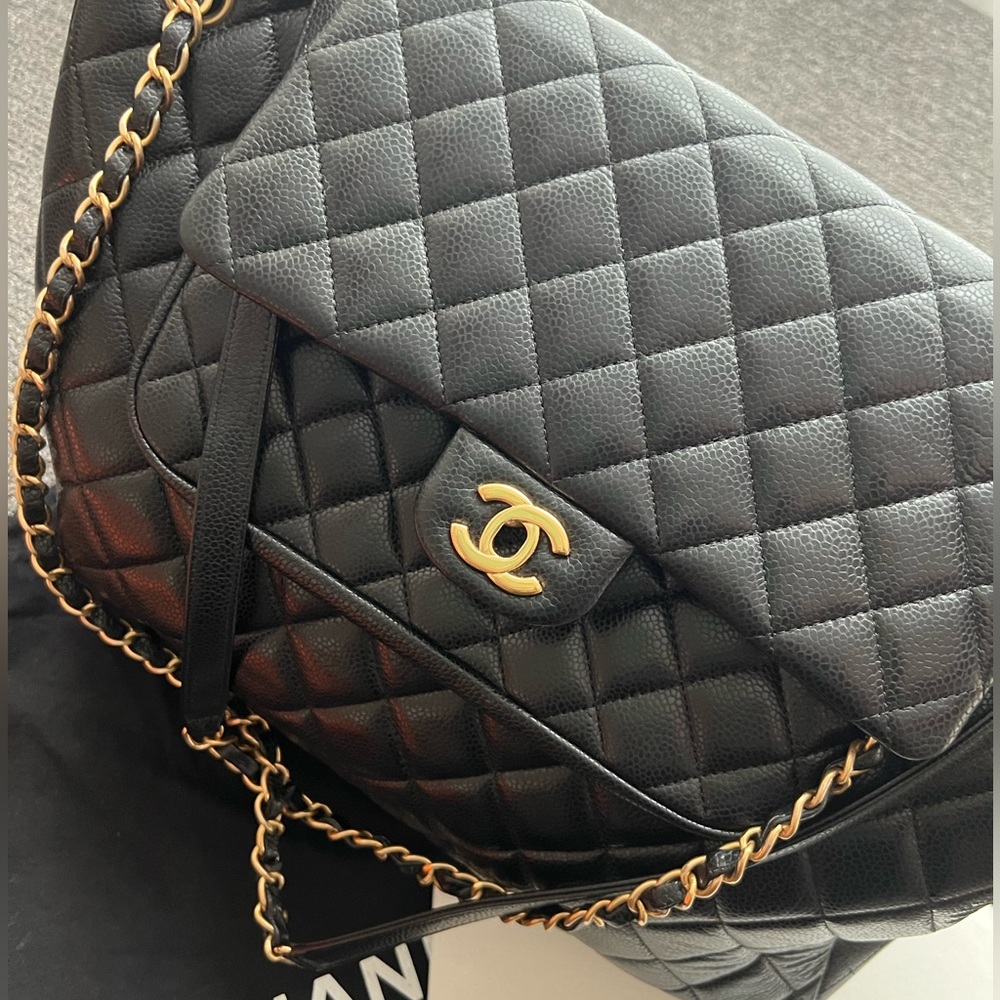 Chanel caviar shopping tote bag